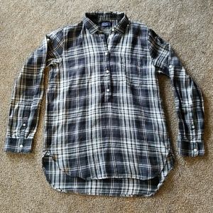 GAP plaid top